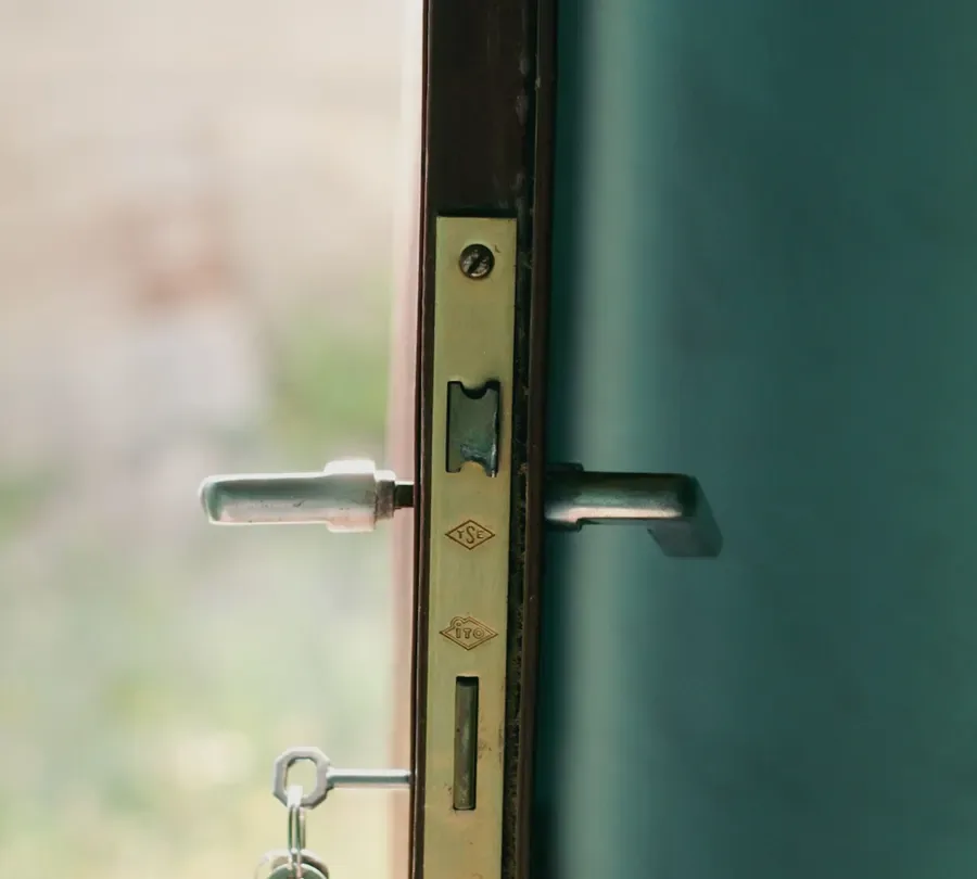Open door showing the locking edge and handle – checking for lock repair or replacement in Farnborough with the door open, Locksmith Farnborough
