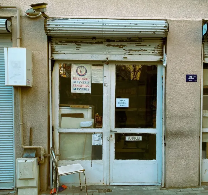 Entrance doors of a small commercial premises – Locksmith Farnborough commercial enquiries, separate from residential locksmith Farnborough services